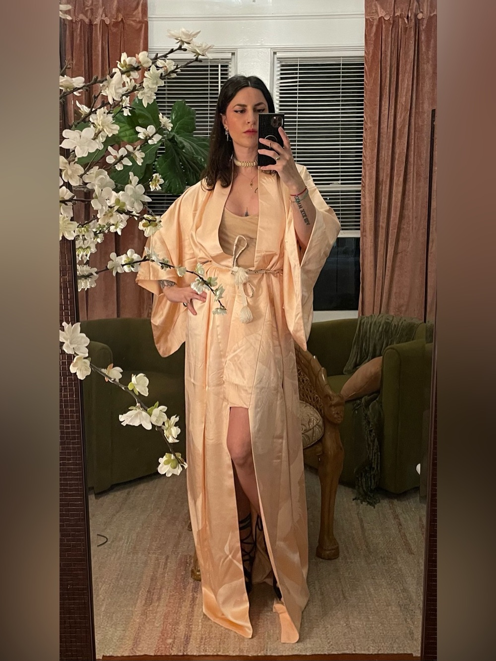 Old Hollywood vintage Japanese satin kimono cranes Rinzu damask regency pink